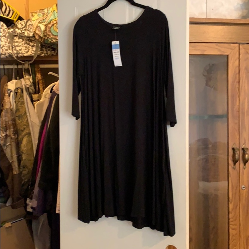 Brand new Black Agnes and Dora 3/4 Swing Tunic